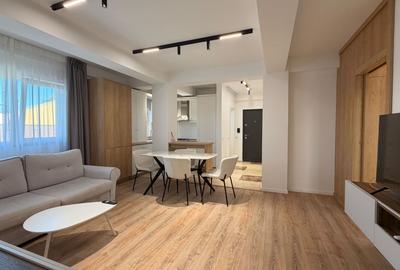 Apartament cu 3 camere decomandat, mobilat în Pipera