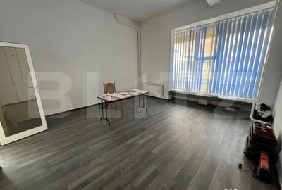 Spațiu comercial, de 60 mp, în Central