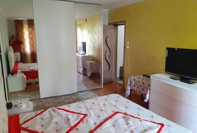 Garsonieră decomandată în Central - 7