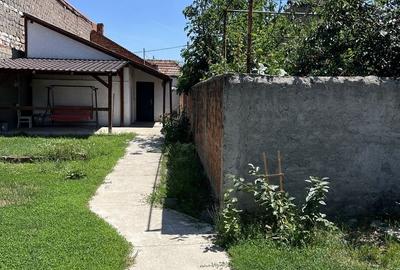 Casă cu 2 camere cu Teren 367 Mp în Central - 1