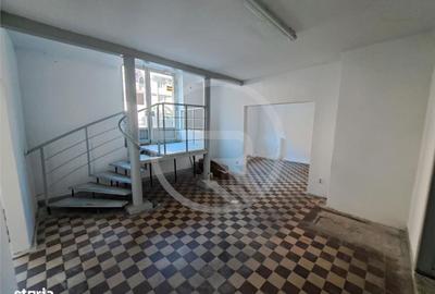 Spațiu comercial, de 150 mp, în Gruia - 8