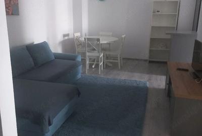 Apartament cu 3 camere decomandat în Turnișor