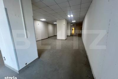 Spațiu comercial, de 160 mp, în Nord