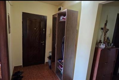 Apartament cu 3 camere decomandat, mobilat în Aradului - 9