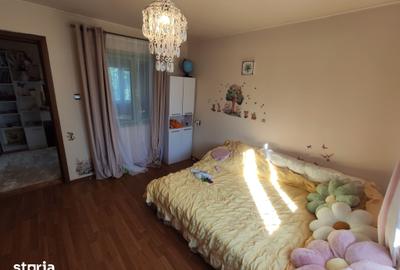 Casă cu 5 camere cu Teren 3450 Mp în Nuci - 8