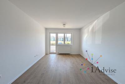 Apartament cu 3 camere decomandat în Tractorul