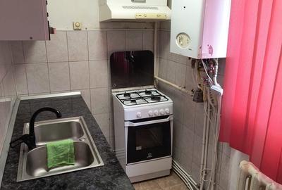 Garsonieră decomandată în Central - 7