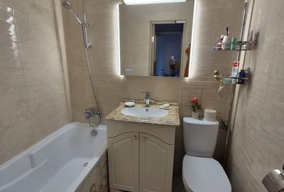 Apartament cu 3 camere decomandat în Ozana