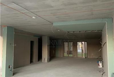 Spațiu comercial, de 180 mp, în Blașcovici
