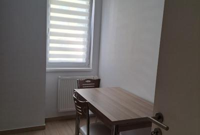 Apartament cu 2 camere decomandat în 13 Decembrie - 8