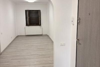 Apartament cu 3 camere decomandat în Gară