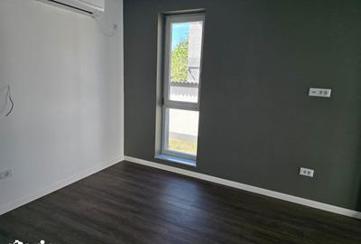 Casă cu 5 camere cu Canalizare în Palazu Mare - 10
