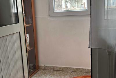Apartament cu 3 camere semidecomandat în Nord - 2