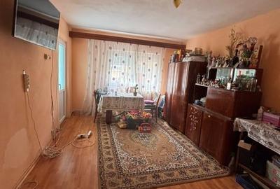 Apartament cu 2 camere decomandat în Cugir - 2