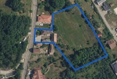 Casă individuală cu 3 camere cu Canalizare în Central - 1