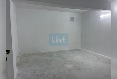 Spațiu comercial, de 200 mp, în Central - 7