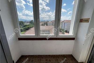 Apartament cu 3 camere decomandat, mobilat în Vasile Aaron - 10