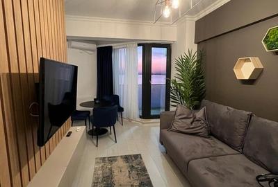 Apartament cu 2 camere decomandat, mobilat în Central