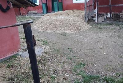 Casă cu 5 camere cu Teren 2000 Mp în Central