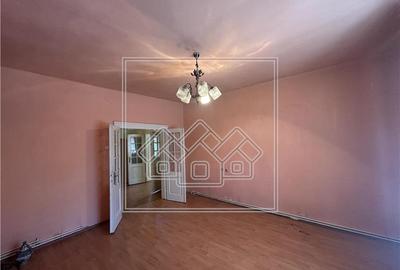 Casă individuală cu 2 camere cu Teren 100 Mp în Piața Cluj - 10