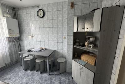 Apartament cu 2 camere decomandat în Vest - 1
