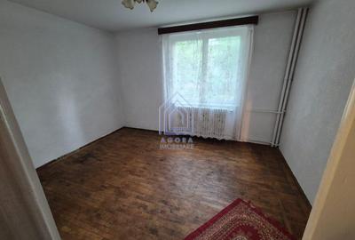 Apartament cu 3 camere decomandat în Ultracentral