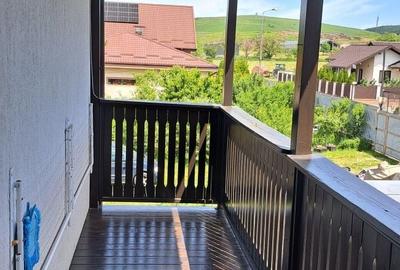 Apartament cu 2 camere semidecomandat în Ciritei