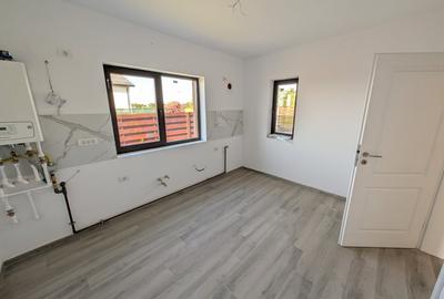 Casă individuală cu 3 camere cu Teren 260 Mp în Otopeni - 11