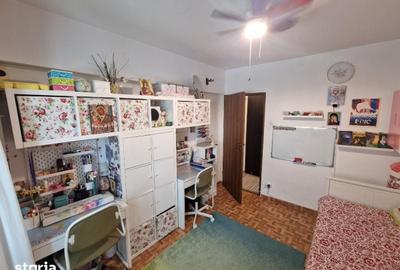 Apartament cu 4 camere în Berceni