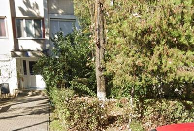 Apartament cu 3 camere decomandat în Tudor