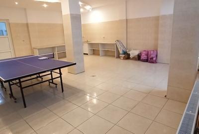Spațiu comercial, de 120 mp, în Central
