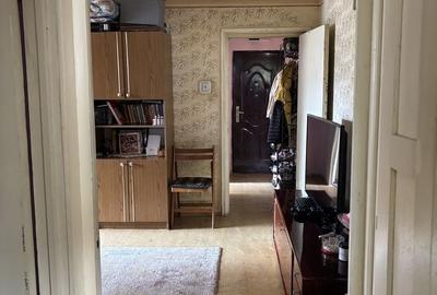 Apartament cu 2 camere semidecomandat în Astra