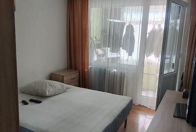 Apartament cu 3 camere în Berceni