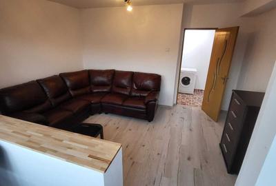 Apartament cu 2 camere decomandat în Poiana - 1