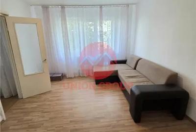 Apartament cu 3 camere semidecomandat în Tomis Nord