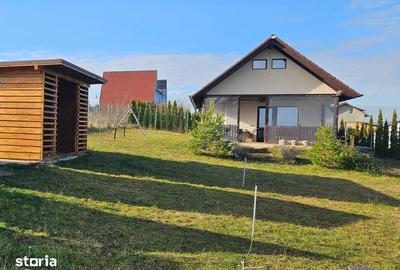 Casă cu 2 camere cu Teren 1300 Mp în Central - 2