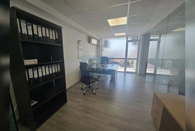 Spațiu comercial, de 110 mp, în Central