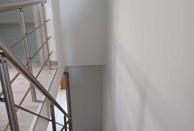 Casă cu 4 camere cu Teren 180 Mp în Central - 8