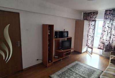 Apartament cu 3 camere decomandat în Central - 8