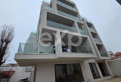 Apartament cu 3 camere decomandat în Unirii