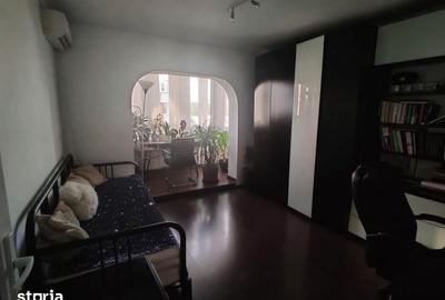Apartament cu 4 camere decomandat în Plopilor - 15