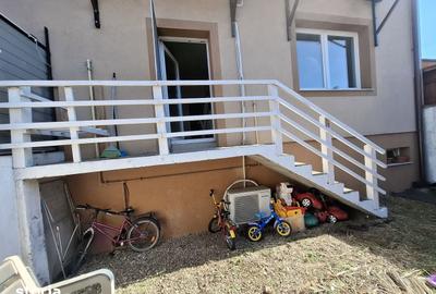 Apartament cu 2 camere decomandat în Bujac - 1