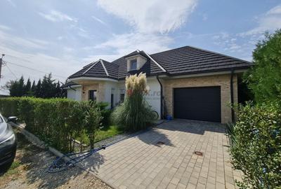 Casă individuală cu 5 camere cu Teren 554 Mp în Balotești - 1