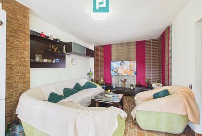 Apartament cu 3 camere decomandat, mobilat în Soarelui