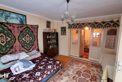 Casă cu 5 camere cu Teren 1500 Mp în Domnești - 12