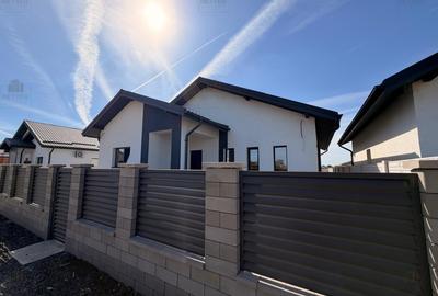 Casă individuală cu 4 camere cu Teren 380 Mp în Berceni