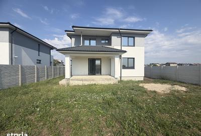 Casă cu 5 camere cu Teren 462 Mp în Militari