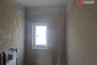 Duplex cu 4 camere cu Canalizare în Moșnița Nouă - 8