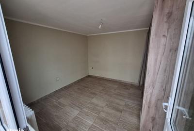 Casă cu 4 camere în Coiciu