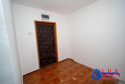Apartament cu 2 camere decomandat în Neptun - 8